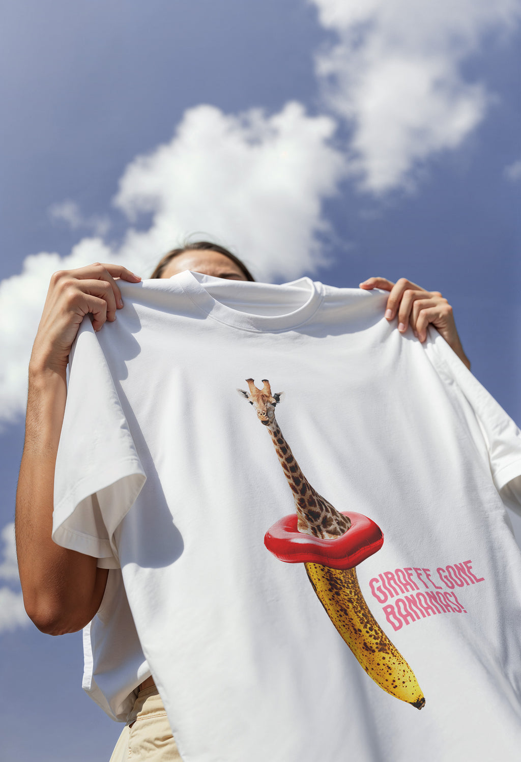 GIRAFFE GONE BANANAS!